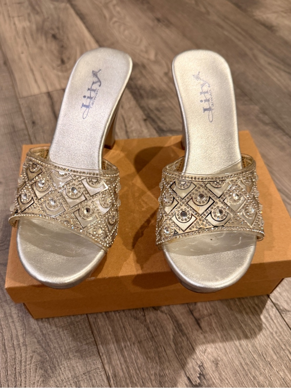 Lily Taiwan clear heels